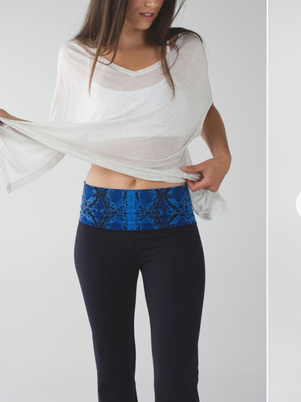 lululemon Groove Leggings Navy Pants with Sapphire Blue Snake-Print Waistband 10 - Picture 3 of 7